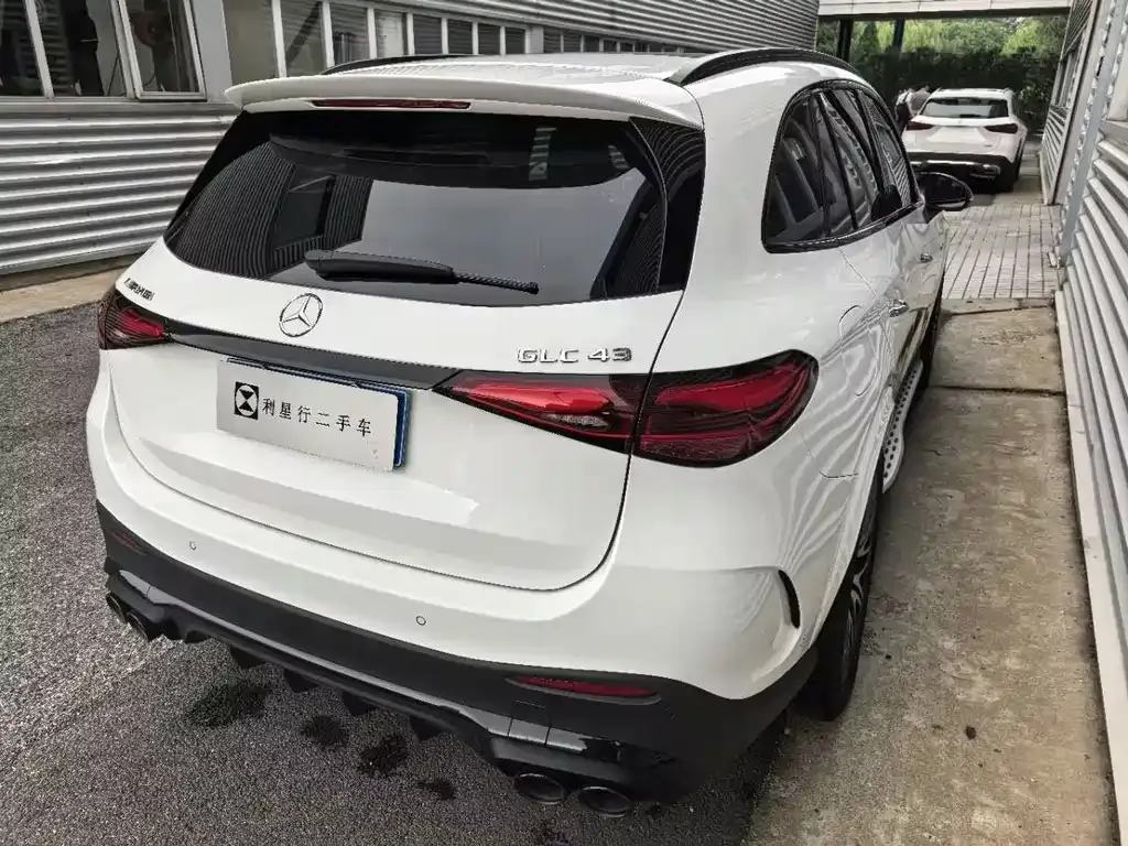 Mercedes-Benz GLC AMG — фото 8