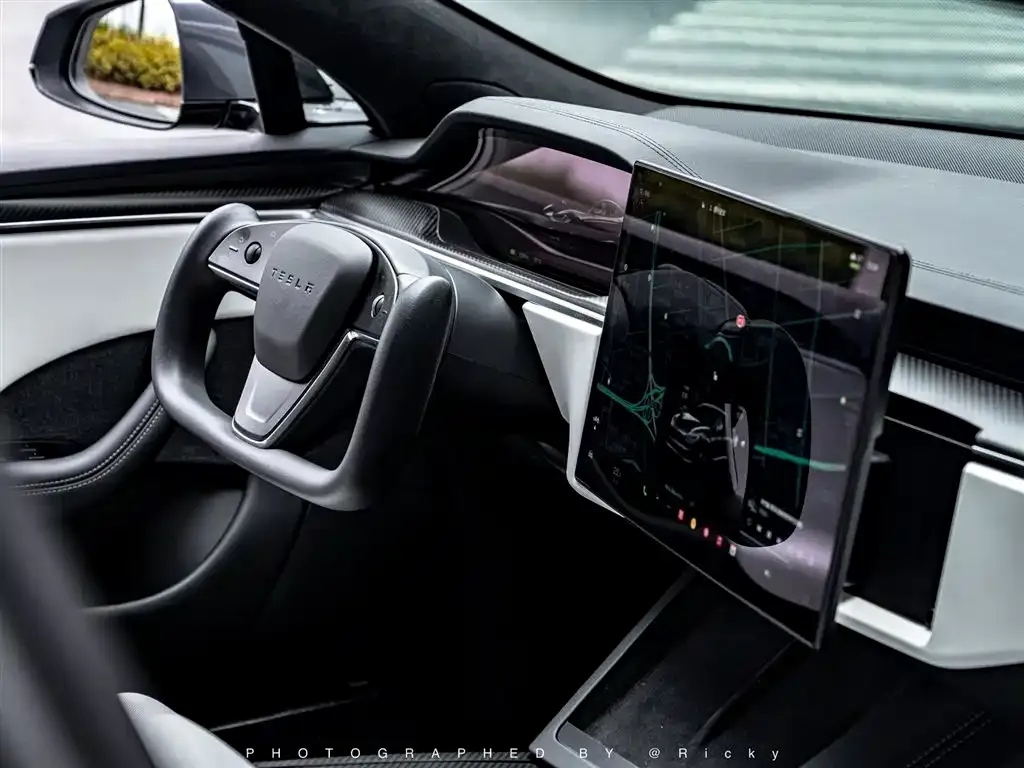 Tesla Model S — фото 6
