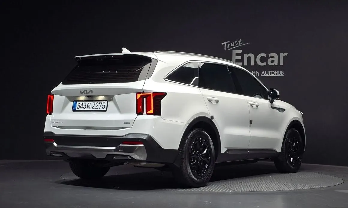 Kia Sorento — фото 8