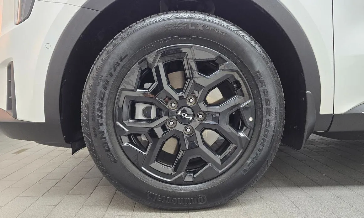 Kia Sorento — фото 5