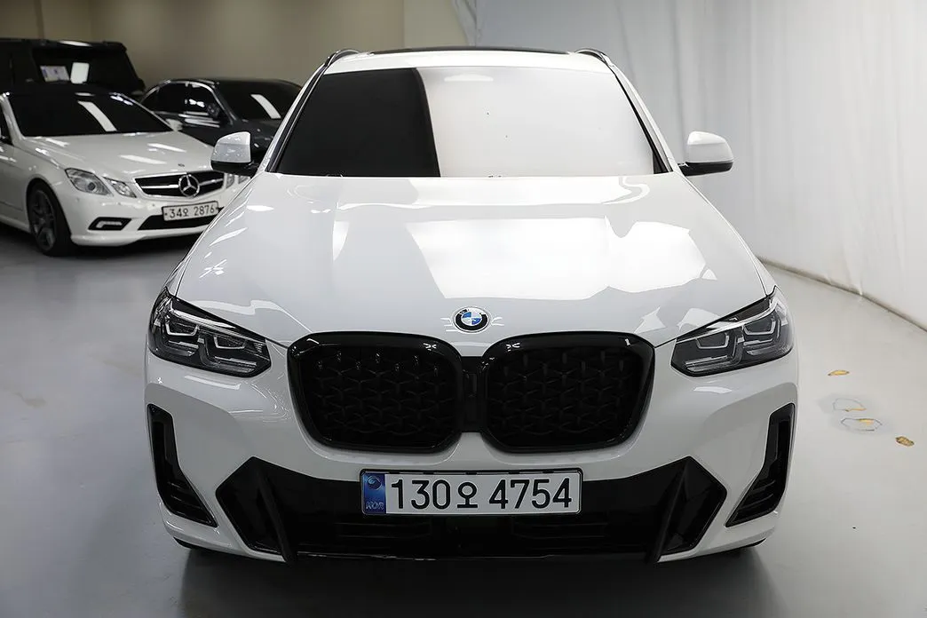BMW X4 2025 из KR, фото 3