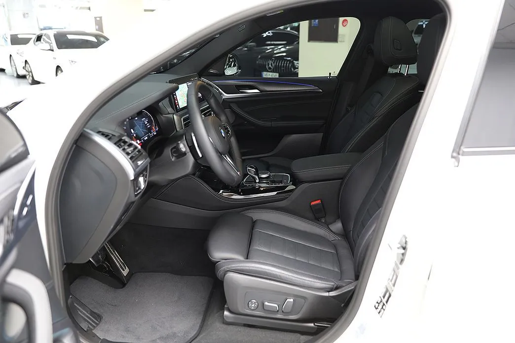 BMW X4 2025 из KR, фото 10