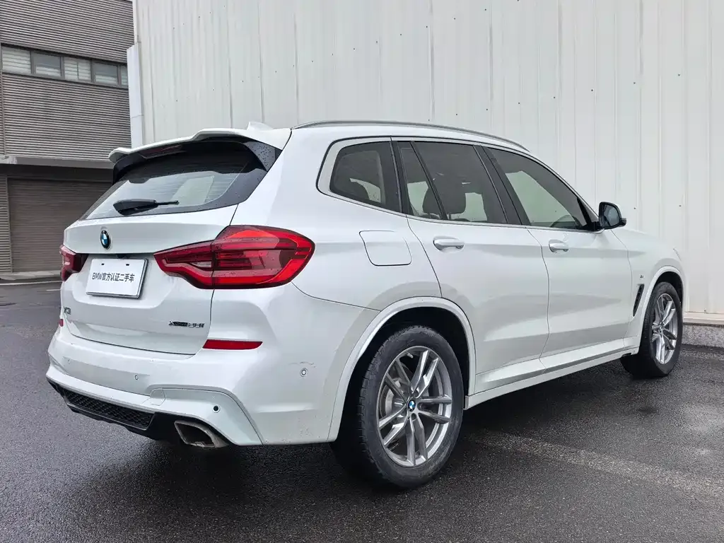 BMW X3 — фото 9