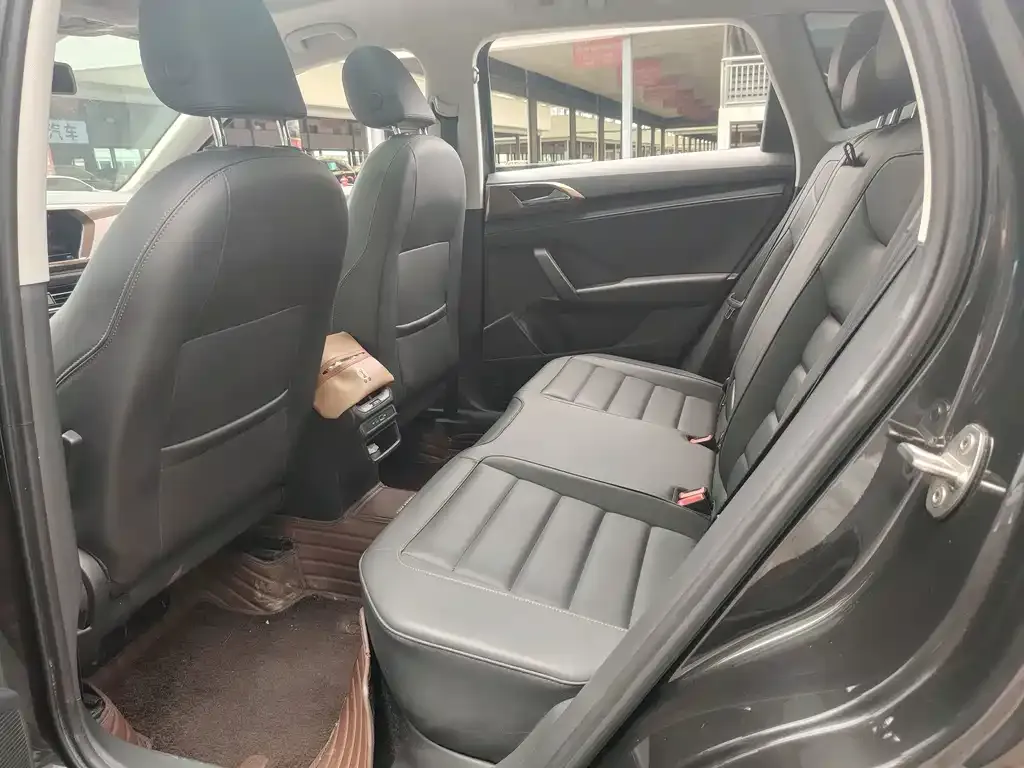Volkswagen Tharu 2022 из CN, фото 6