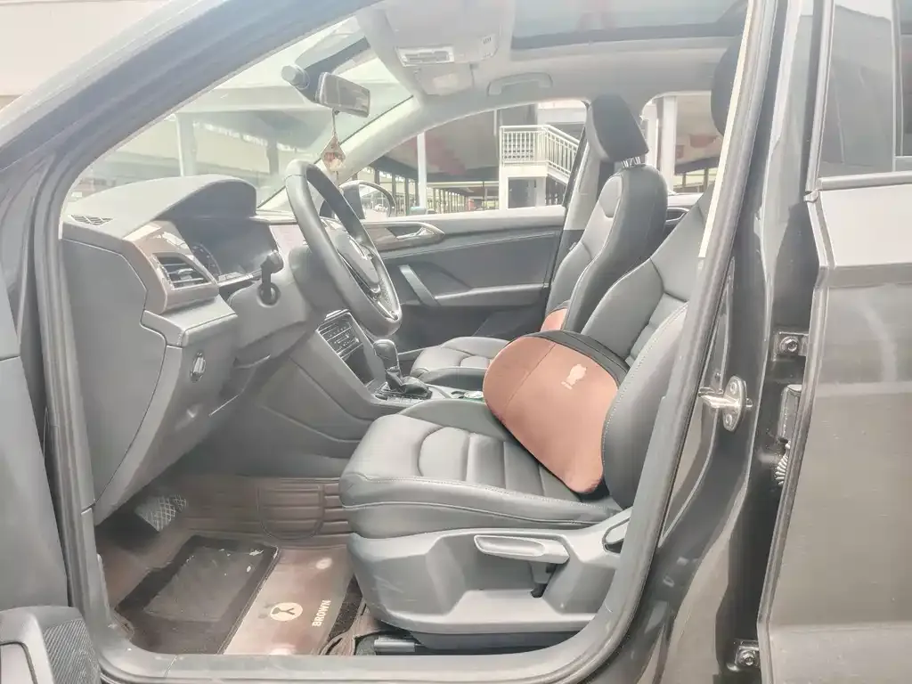 Volkswagen Tharu 2022 из CN, фото 8