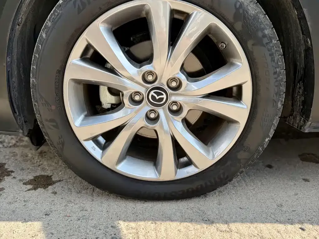 Mazda CX-30 — фото 4