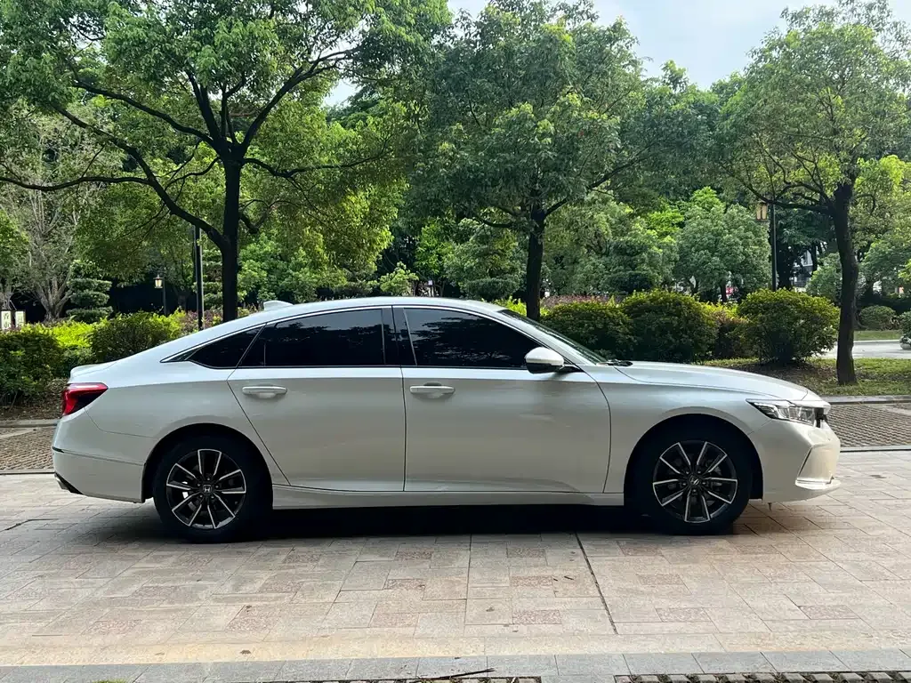 Honda Inspire — фото 5