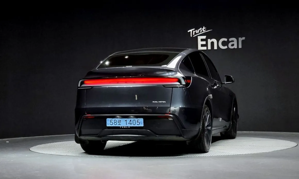 Tesla Model Y — фото 7