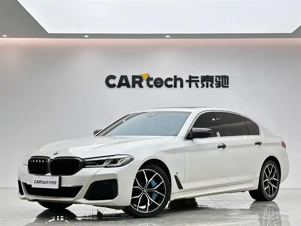 BMW 5 Series — фото 1
