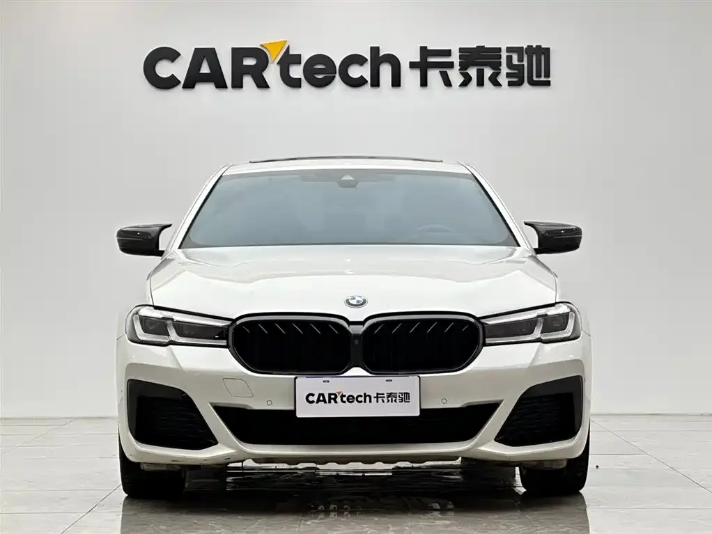 BMW 5 Series — фото 5