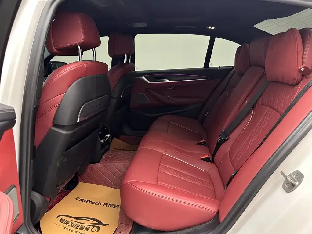 BMW 5 Series — фото 6