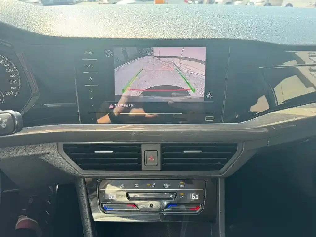 Volkswagen Bora — фото 9