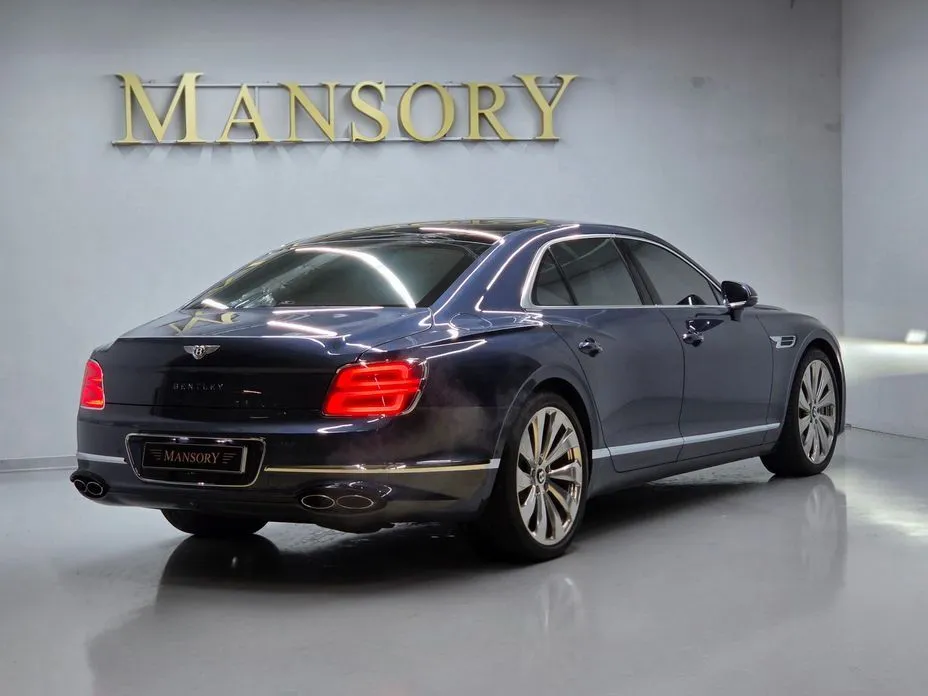 Bentley Flying Spur — фото 8