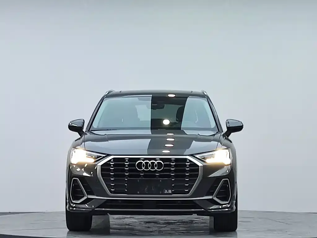 Audi Q3 — фото 7