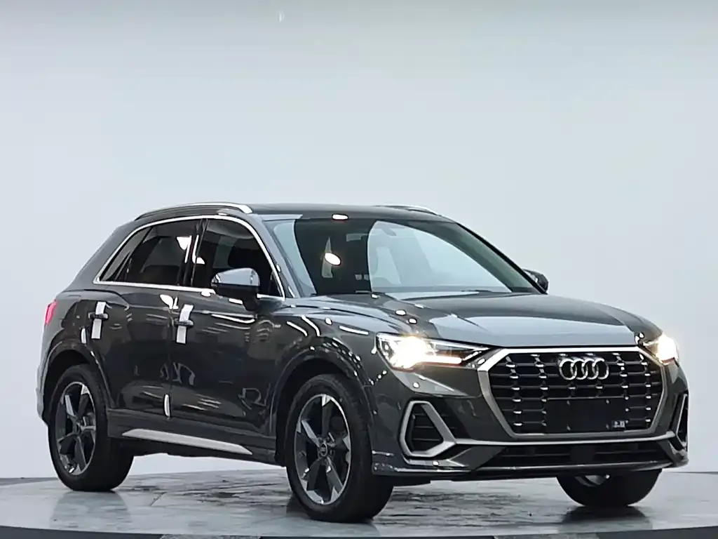 Audi Q3 — фото 5