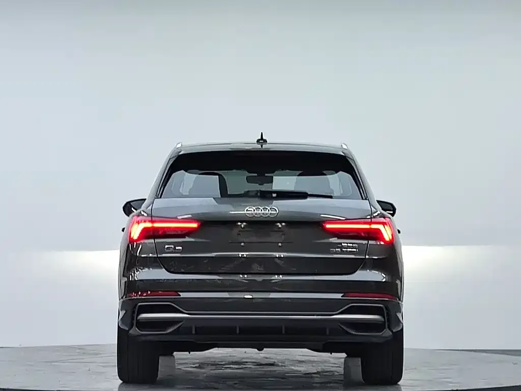 Audi Q3 — фото 9