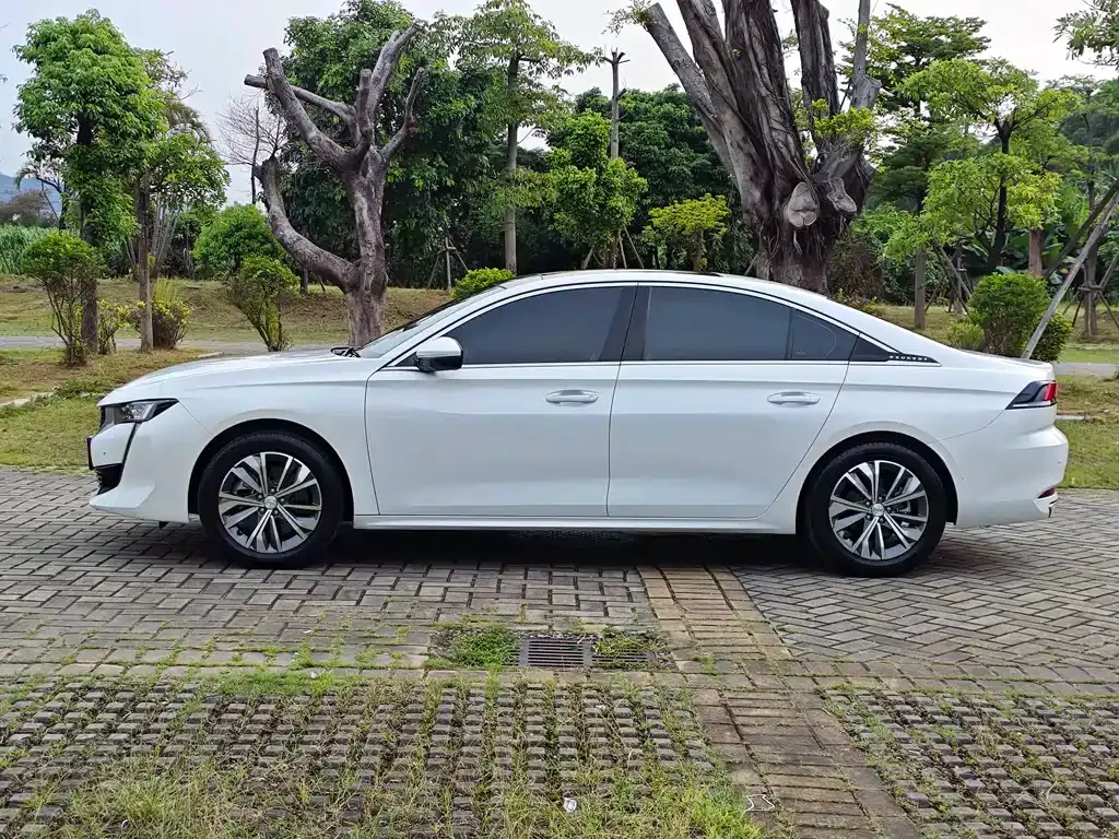 Peugeot 508 — фото 10