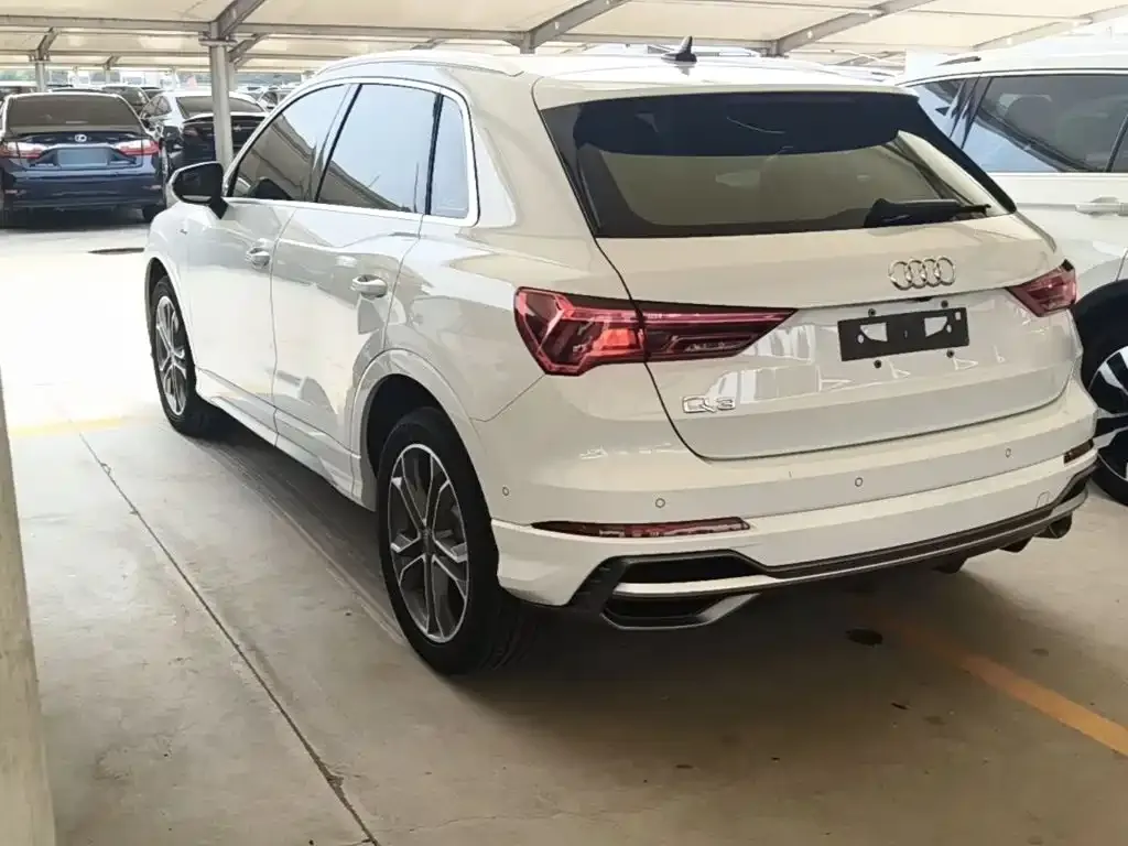 Audi Q3 — фото 5