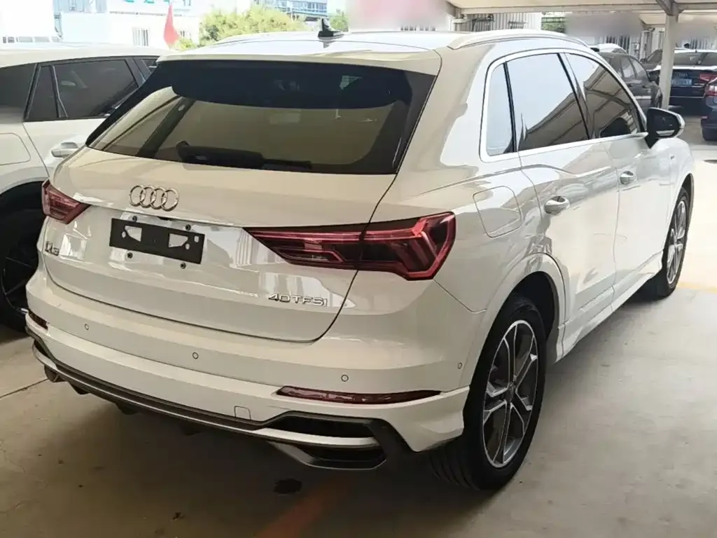Audi Q3 — фото 8