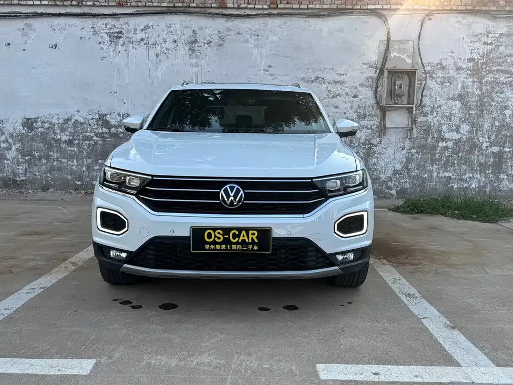 Volkswagen T-Roc — фото 7