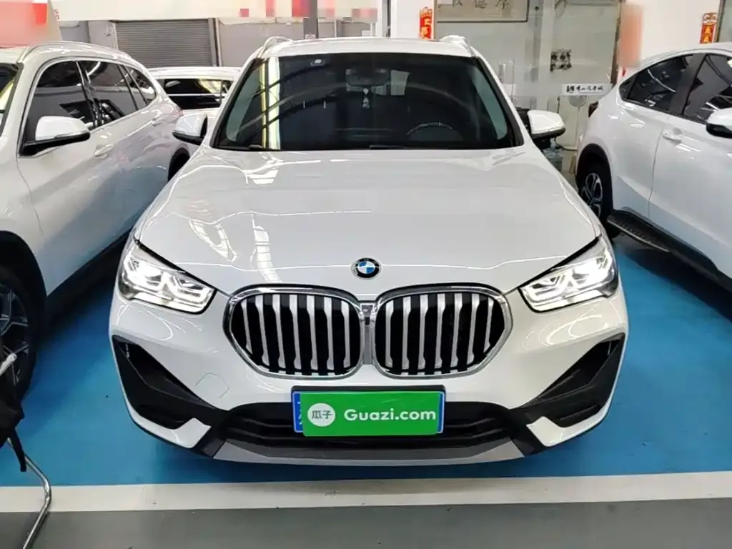 BMW X1 2021 из CN, фото 3