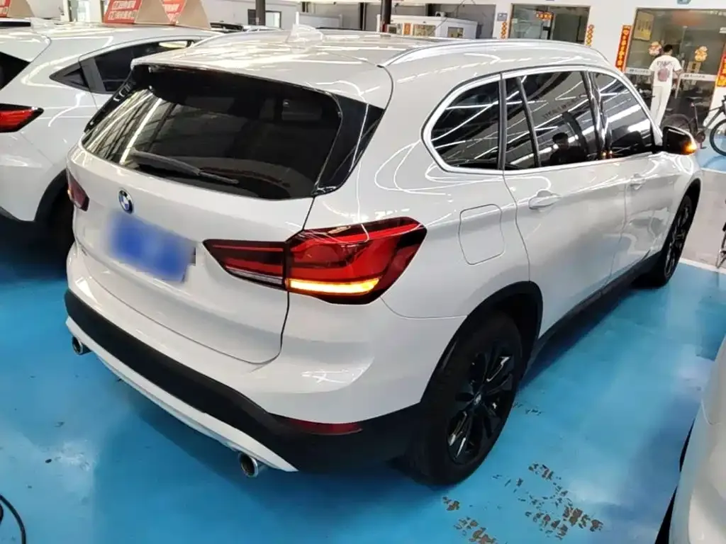 BMW X1 2021 из CN, фото 9