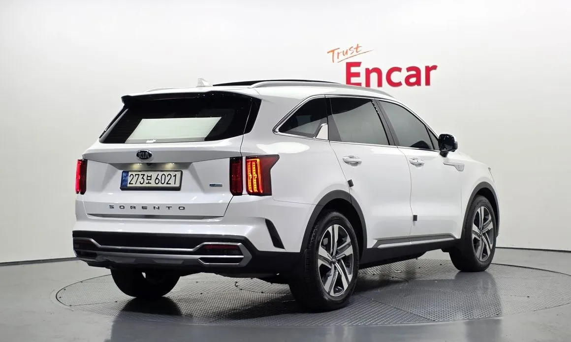 Kia Sorento — фото 4