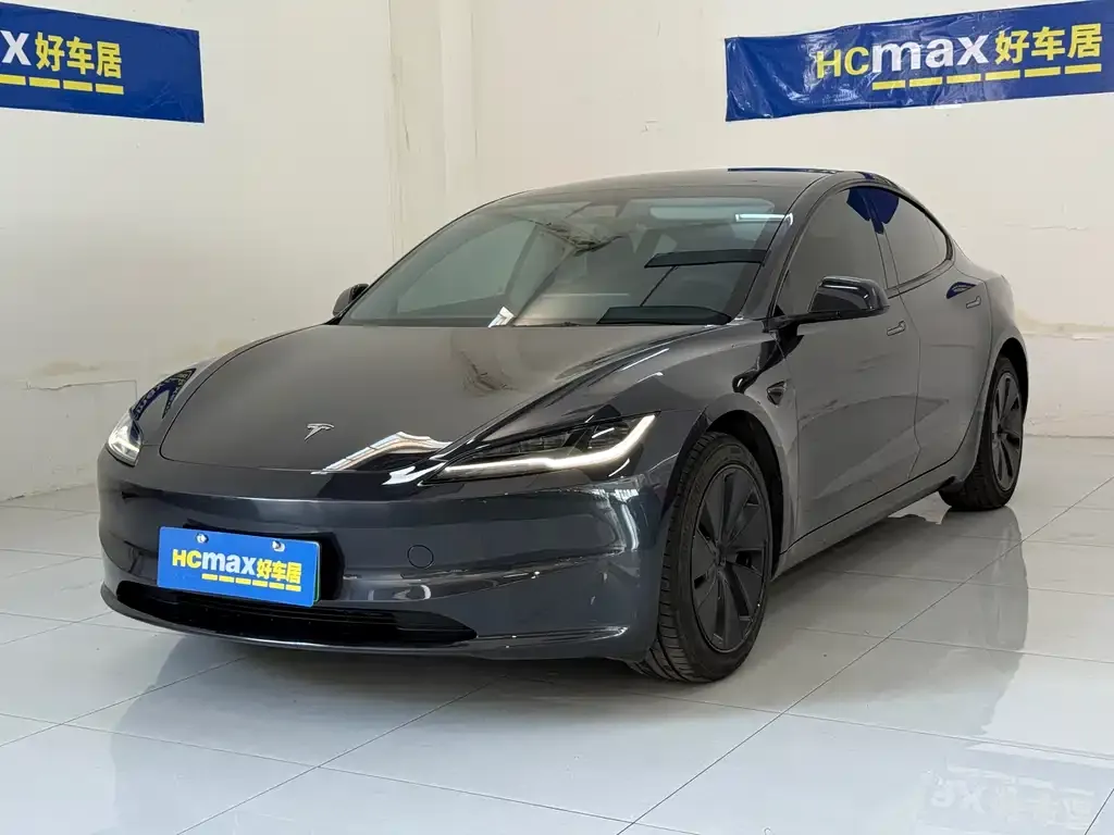 Tesla Model 3 — фото 1