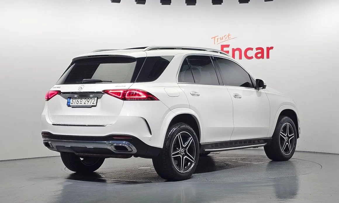 Mercedes-Benz GLE-Class — фото 6