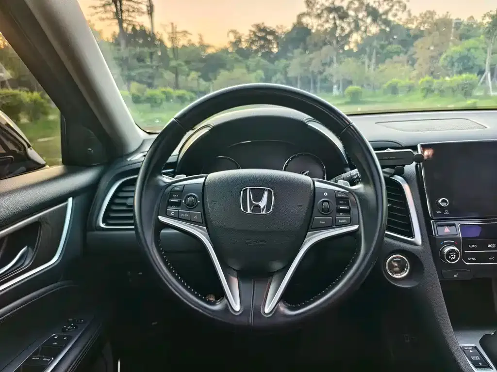 Honda Avancier — фото 4