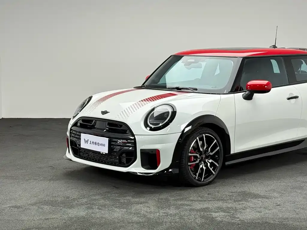 MINI JCW (John Cooper Works) — фото 6