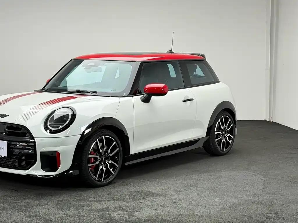 MINI JCW (John Cooper Works) — фото 3