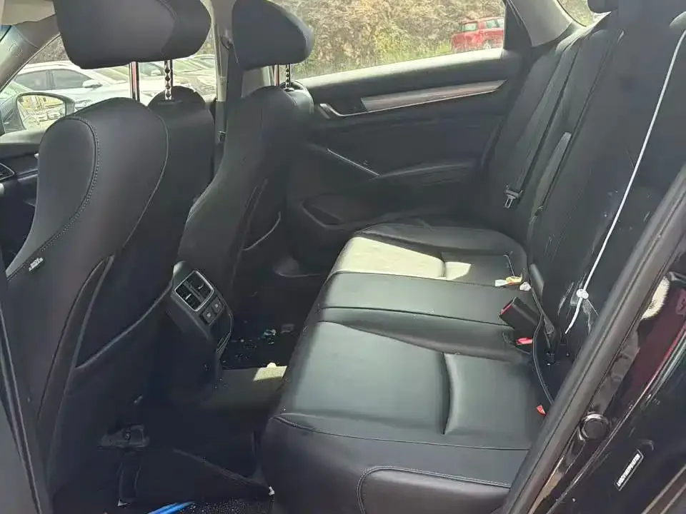 Honda Accord — фото 2
