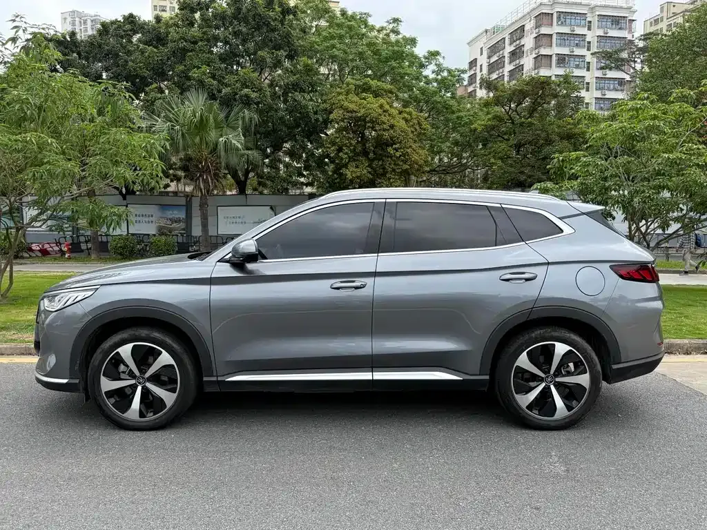 BYD PLUS New Energy — фото 7