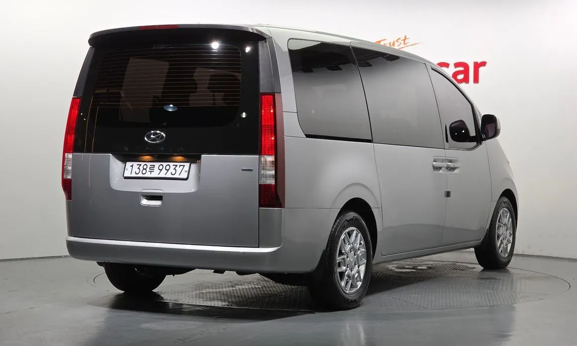 Hyundai Staria — фото 2