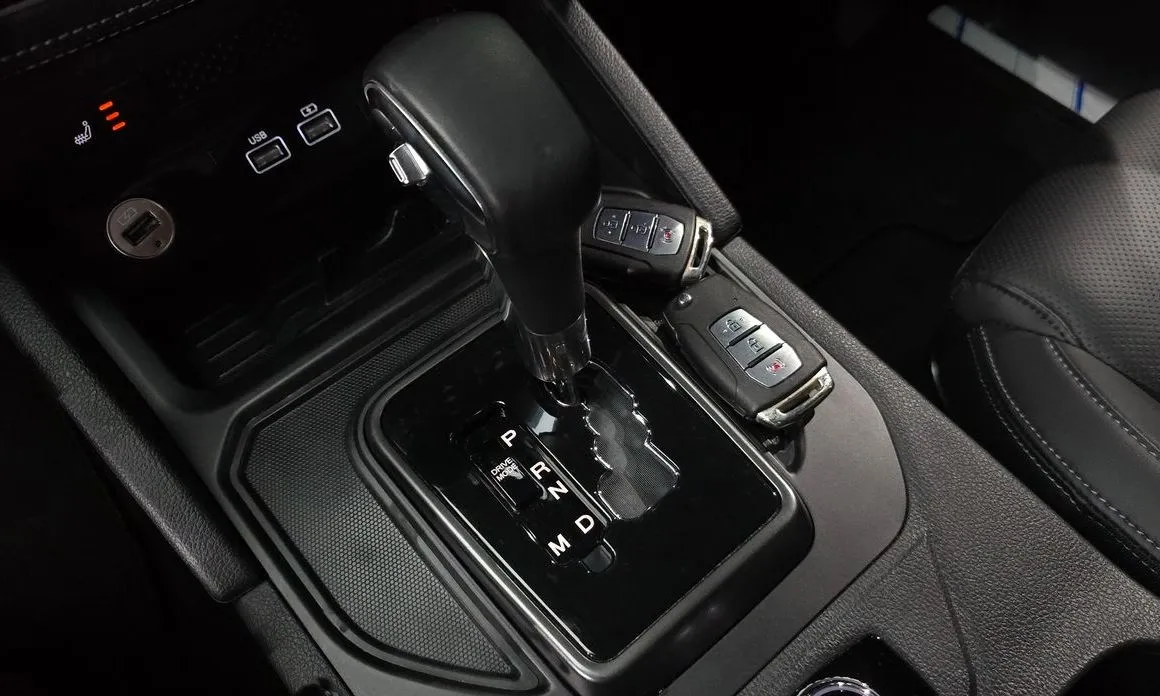 KG Mobility (Ssangyong) Rexton — фото 3