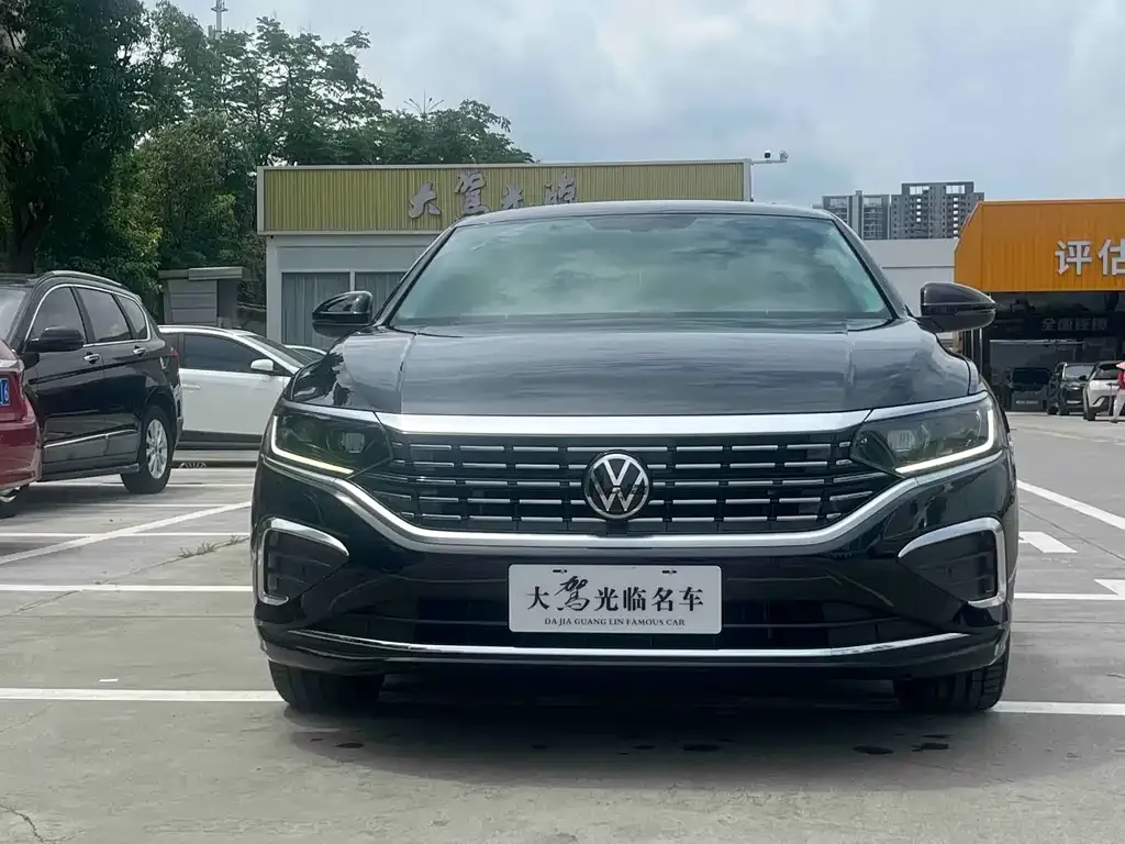 Volkswagen Passat — фото 5