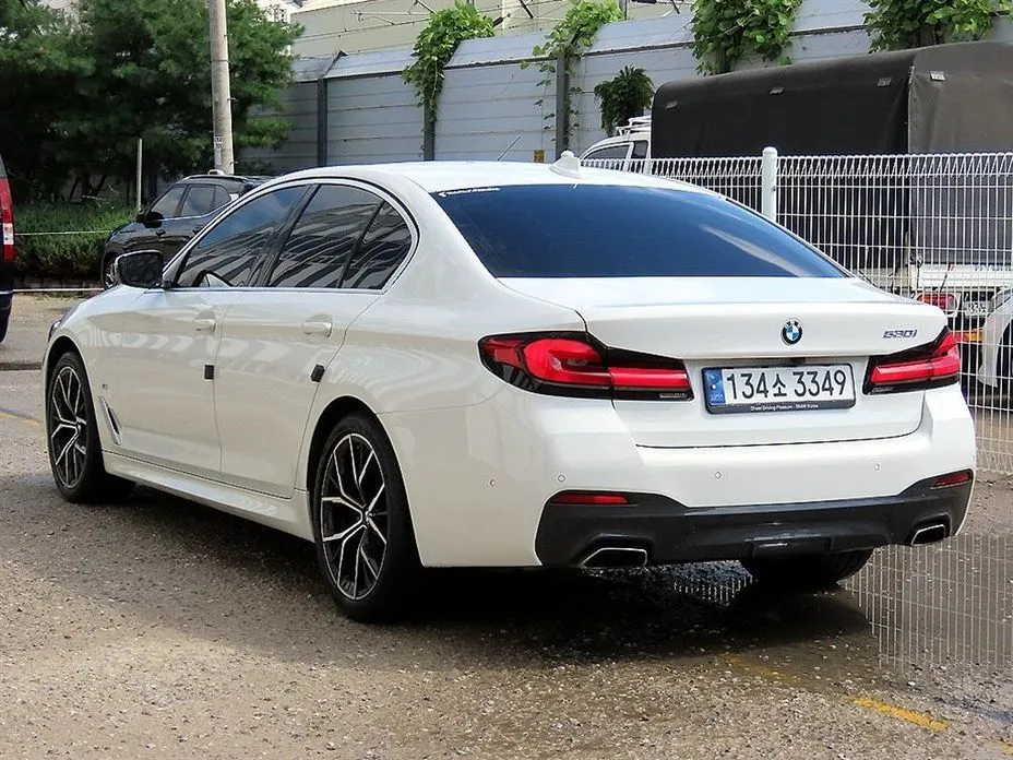 BMW 5-Series — фото 4