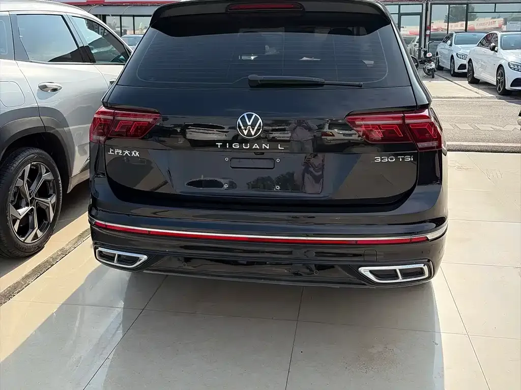 Volkswagen Tiguan L — фото 3
