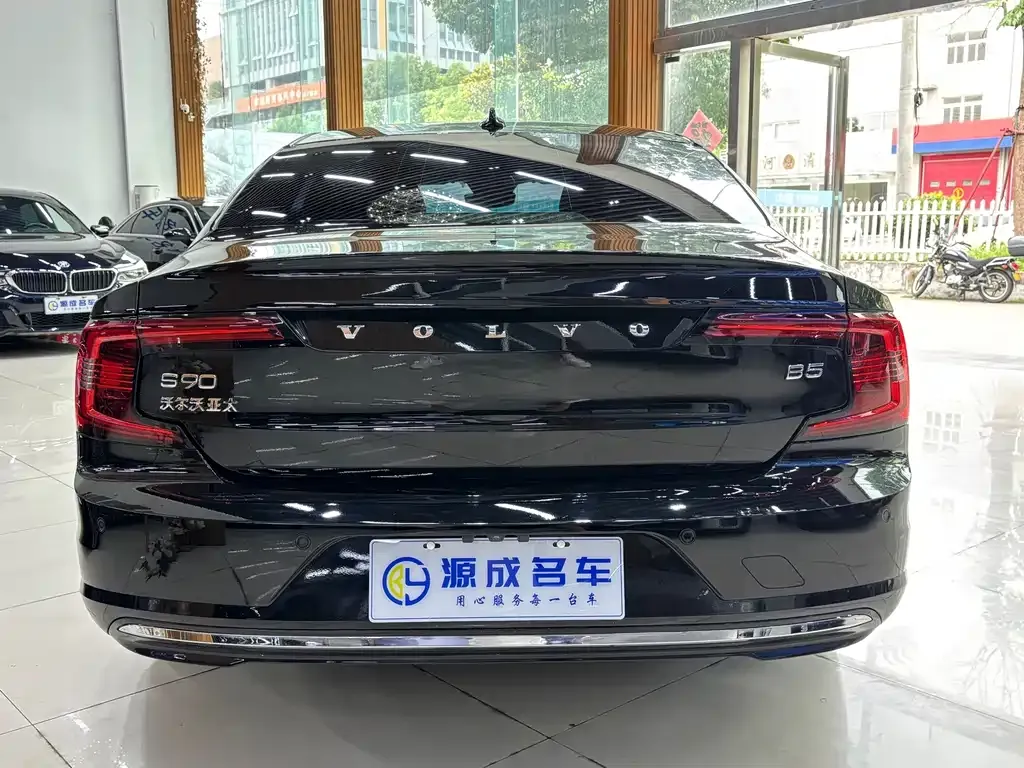 Volvo S90 — фото 2