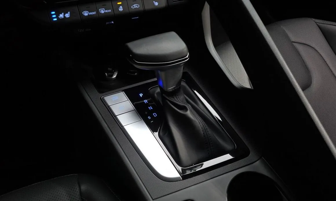 Hyundai AVANTE 2021 из KR, фото 3
