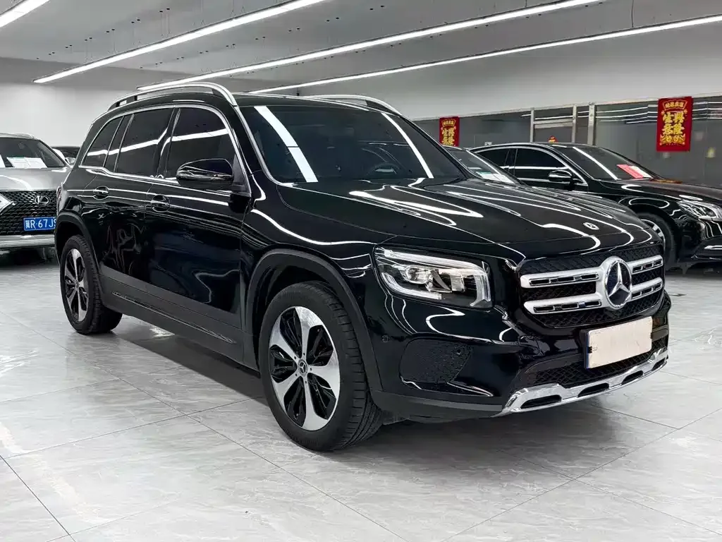 Mercedes-Benz GLB — фото 5