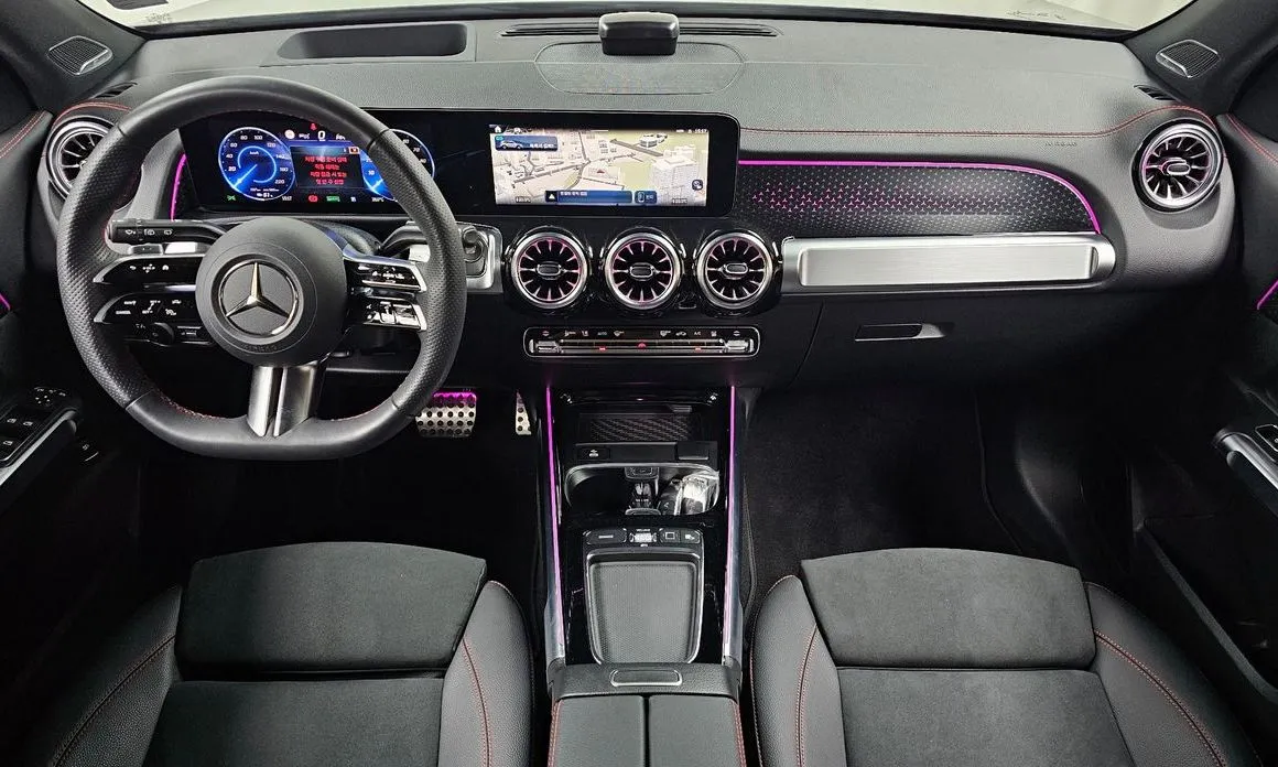 Mercedes-Benz EQB — фото 10