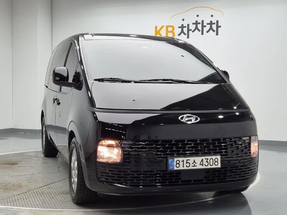 Hyundai Staria — фото 3