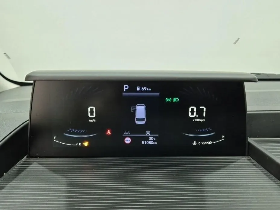 Hyundai Staria — фото 2