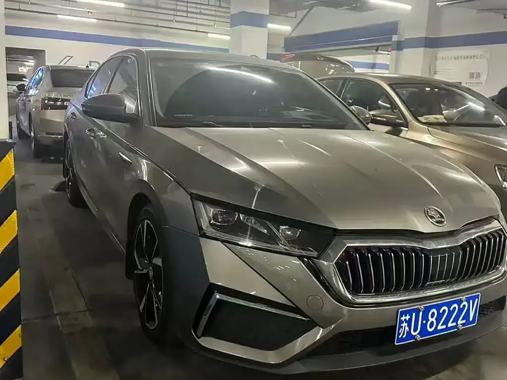 Skoda Octavia — фото 9