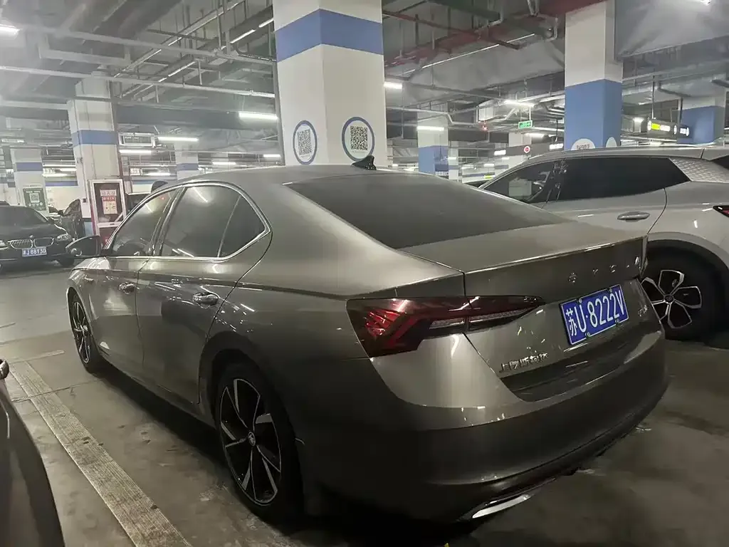 Skoda Octavia — фото 7