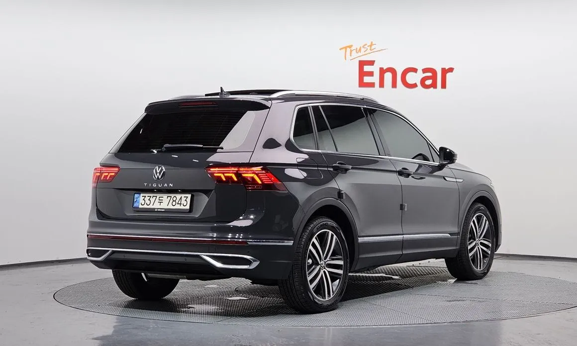 Volkswagen Tiguan — фото 7