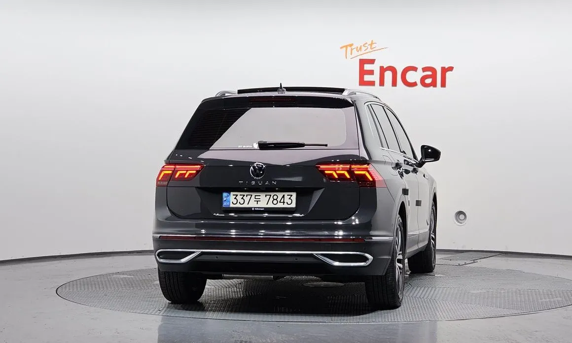 Volkswagen Tiguan — фото 2