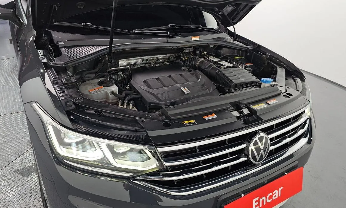 Volkswagen Tiguan — фото 10